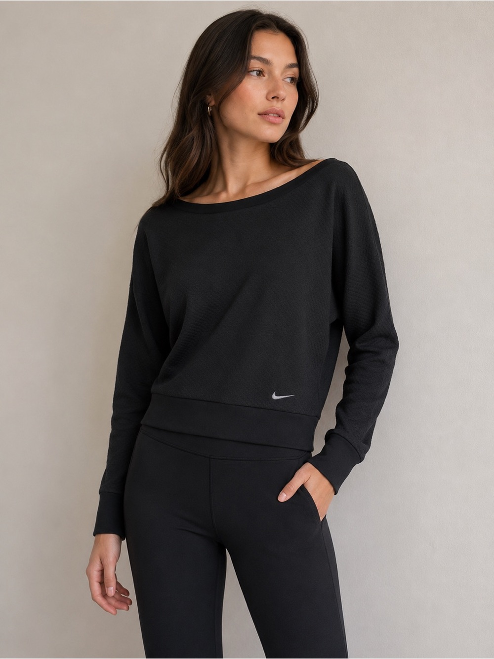 Nike Dri-FIT Womens Small Athleisure Pilates Core Elevated Activewear Sweatshirt